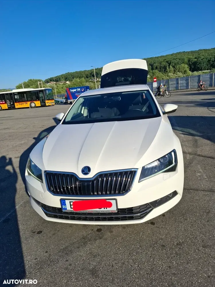 Škoda Superb III 2.0 TDI DSG Style — imagine 5