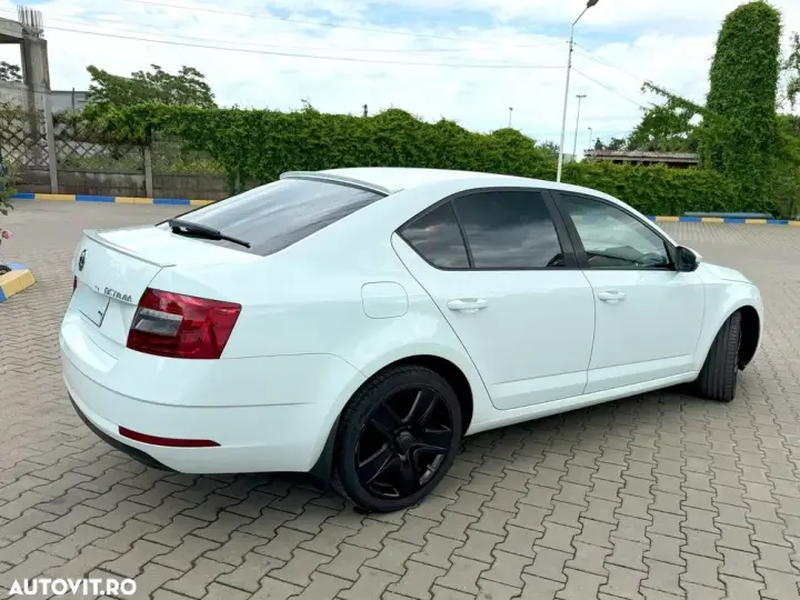Škoda Octavia III 2.0 TDI DSG Style