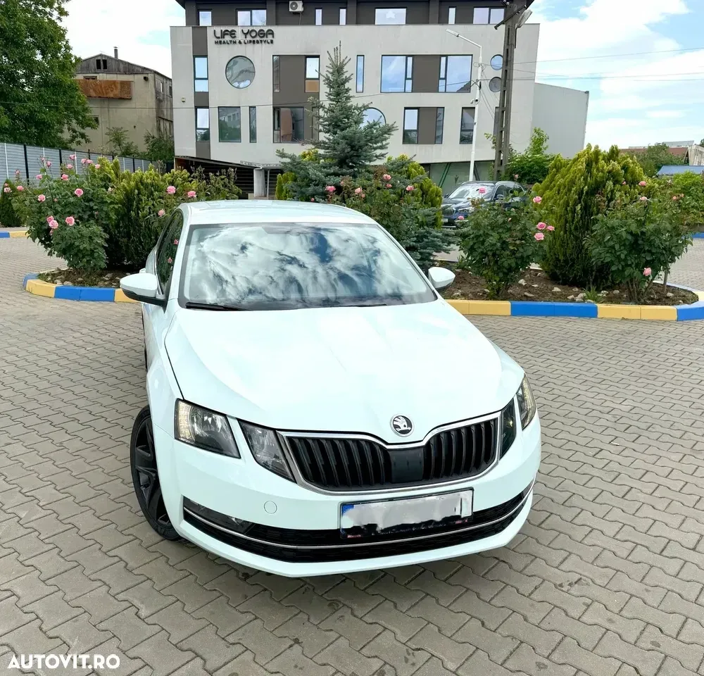 Škoda Octavia III 2.0 TDI DSG Style — imagine 3