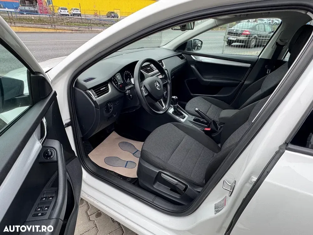 Škoda Octavia III 2.0 TDI DSG Ambition — imagine 5