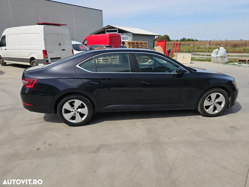 Škoda Superb III 2.0 TDI DSG Ambition — imagine 5