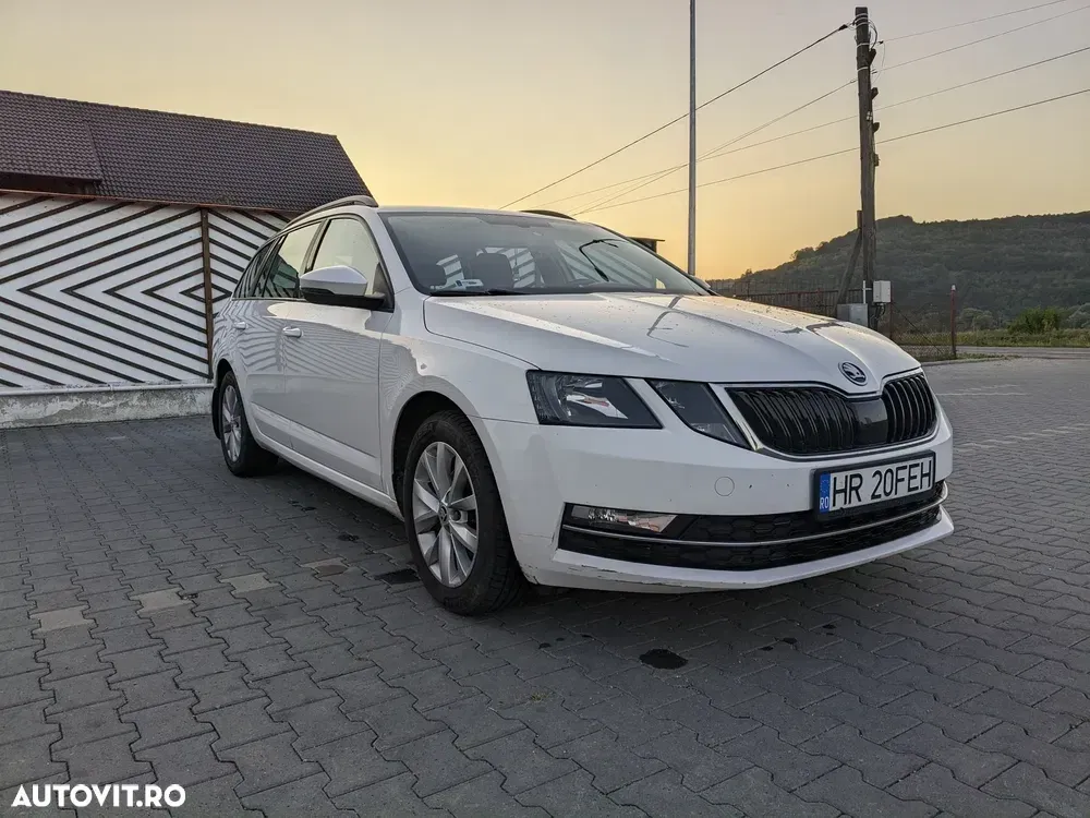 Škoda Octavia III 1.6 TDI Style — imagine 3