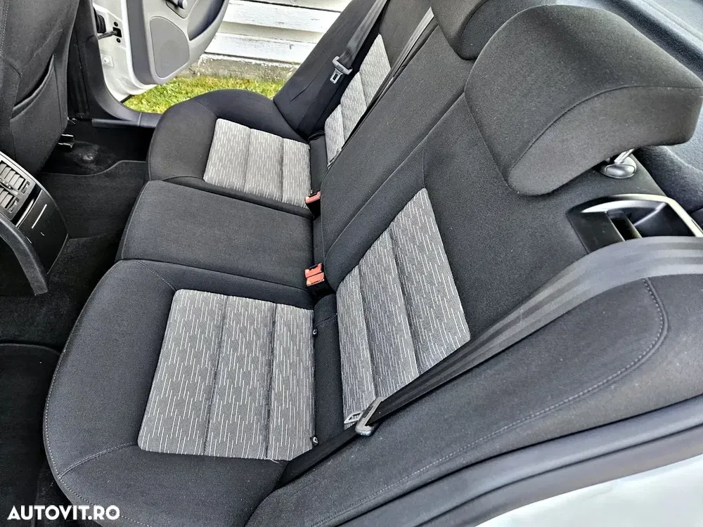 Škoda Octavia II 1.9TDI Ambiente — imagine 6