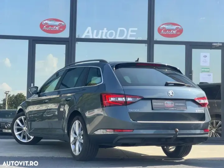 Škoda Superb III