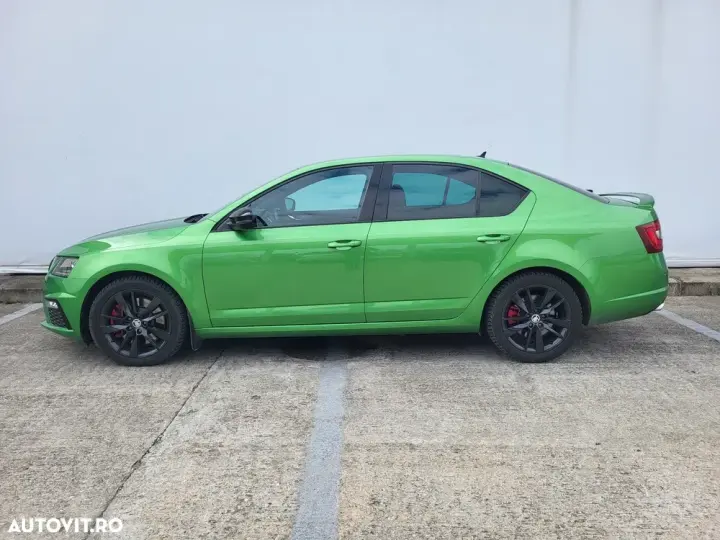 Škoda Octavia IV 2.0 TSI DSG RS
