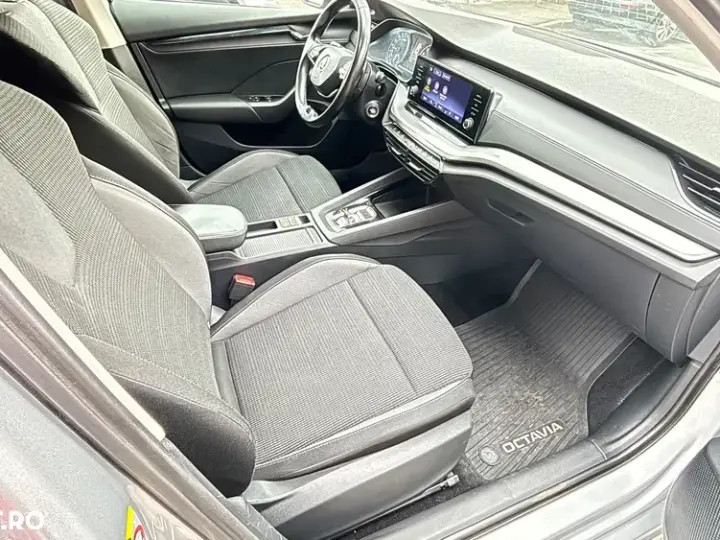 Škoda Octavia IV 2.0 TDI DSG Style