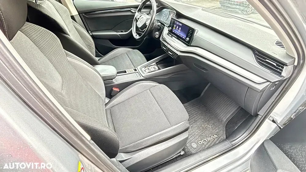 Škoda Octavia IV 2.0 TDI DSG Style — imagine 5