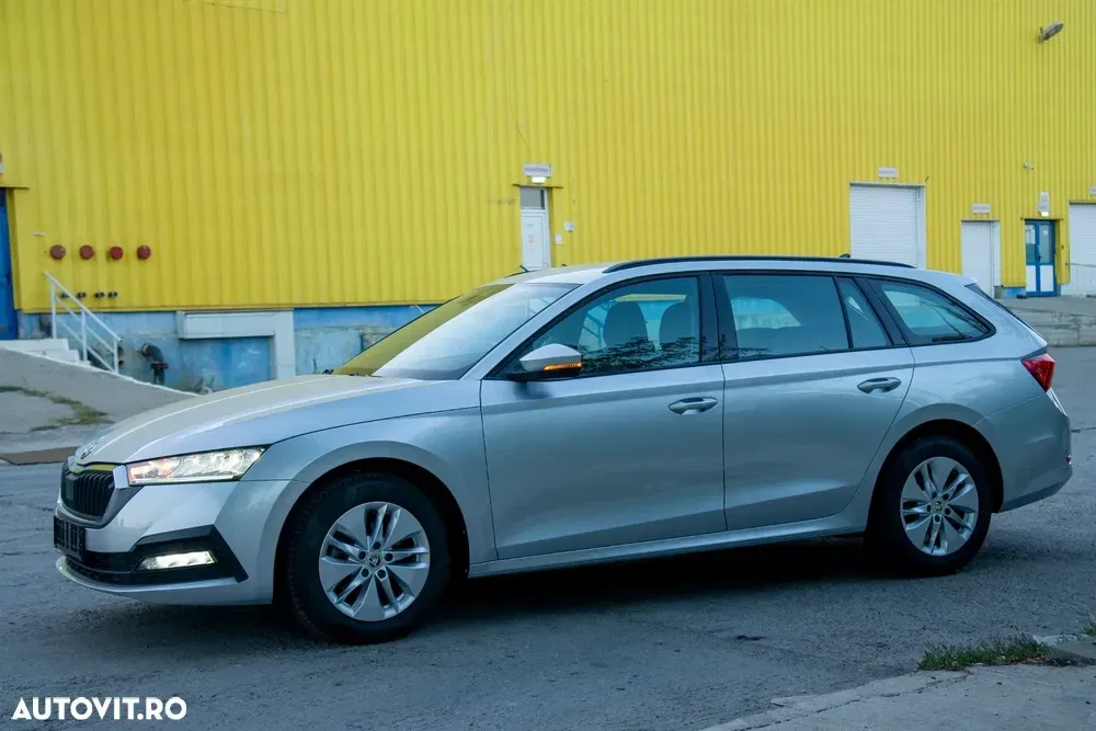 Škoda Octavia IV 2.0 TDI DSG Style — imagine 4