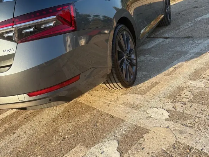 Škoda Superb III