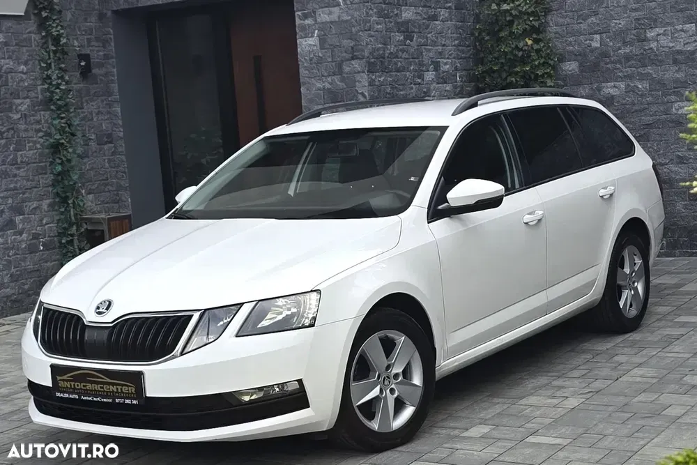 Škoda Octavia — imagine 2