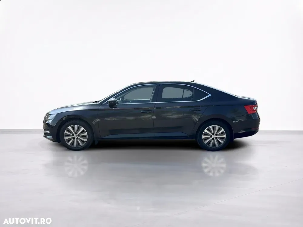 Škoda Superb — imagine 2