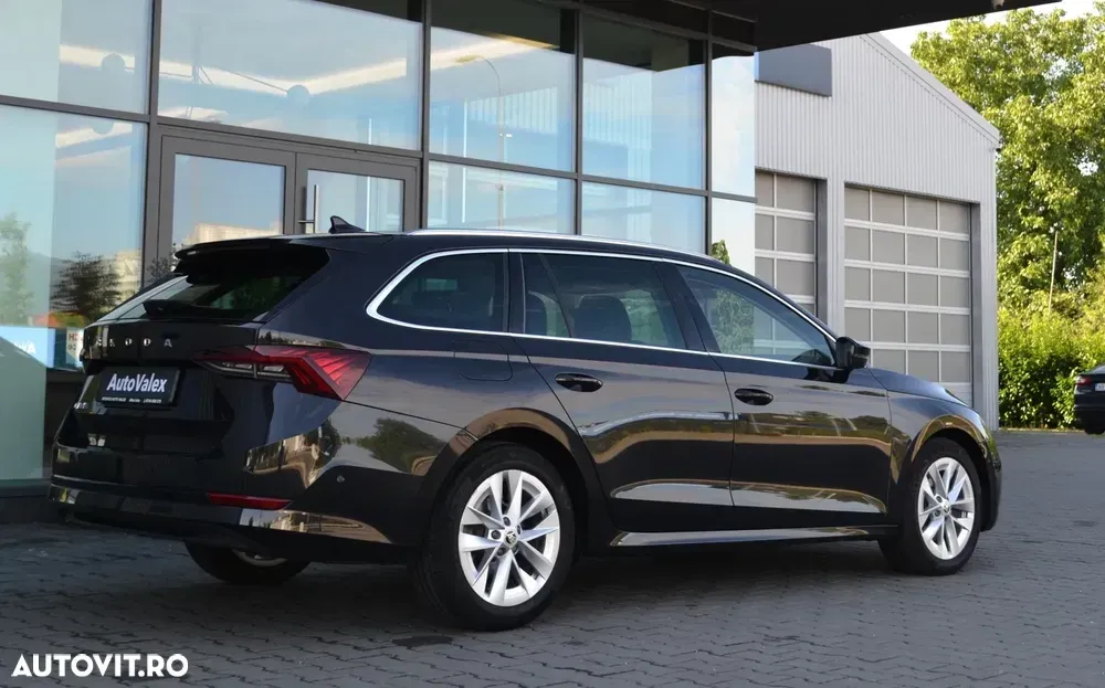 Škoda Octavia IV 2.0 TDI DSG First Edition — imagine 4