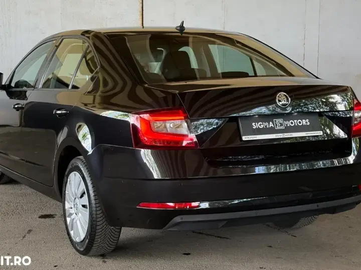 Škoda Octavia III 1.6 TDI DSG Ambition
