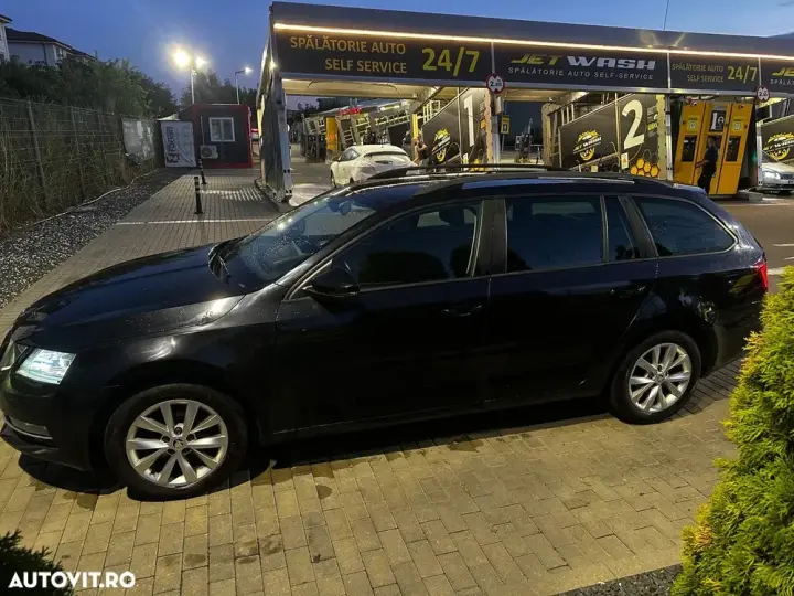 Škoda Octavia III 1.6 TDI DSG Style