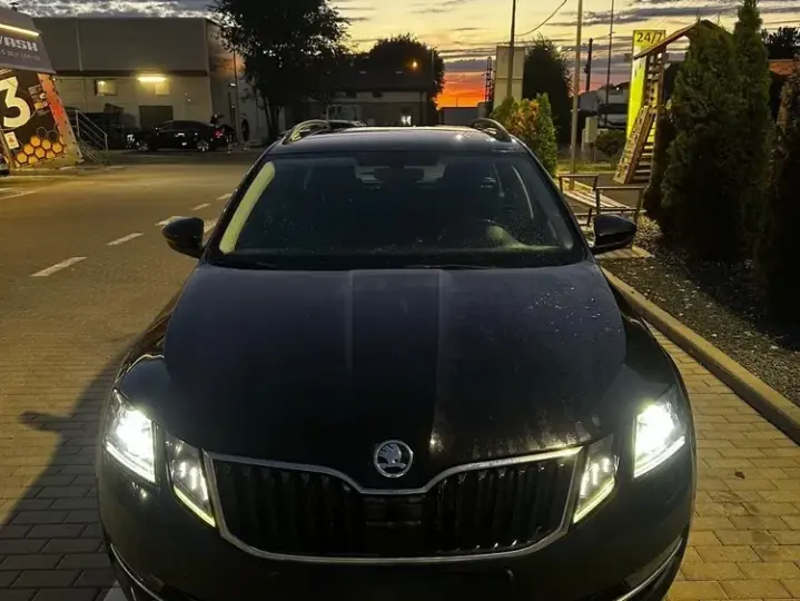 Škoda Octavia III 1.6 TDI DSG Style