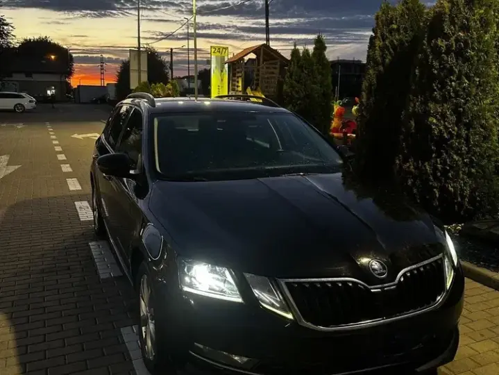 Škoda Octavia III 1.6 TDI DSG Style