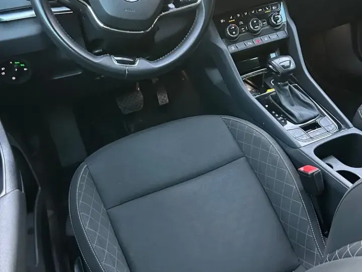 Škoda Karoq 2.0 TDI DSG Ambition