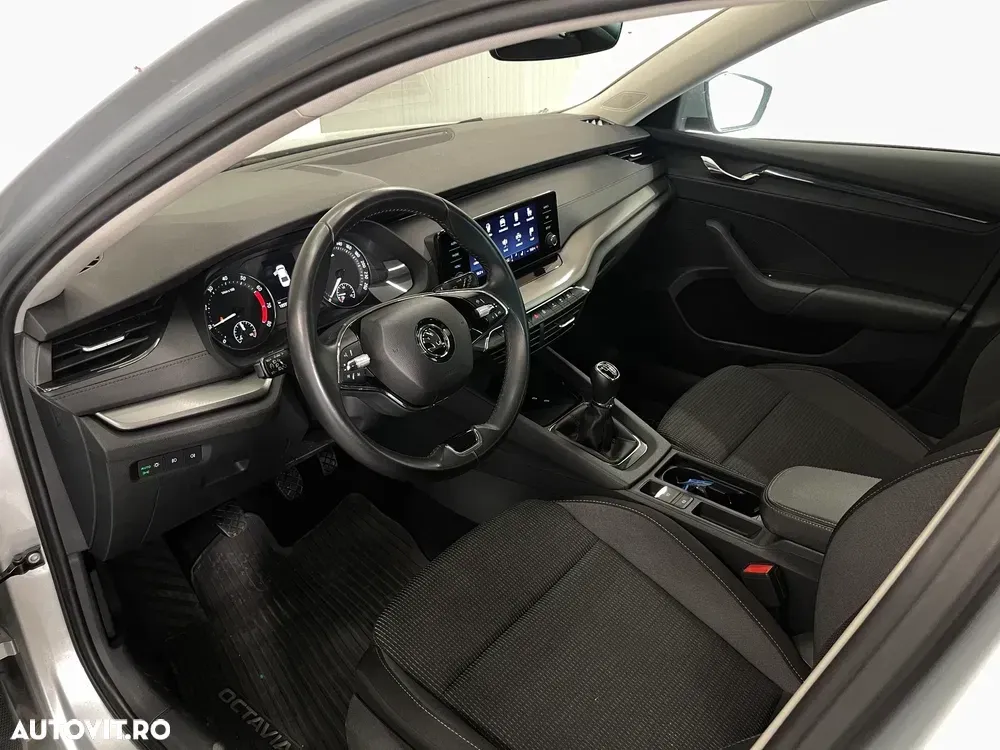 Škoda Octavia IV 1.5 TSI Ambition — imagine 3