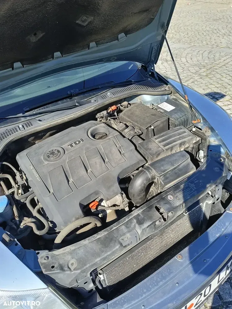 Škoda Octavia 1.6 TDI Ambiente — imagine 2