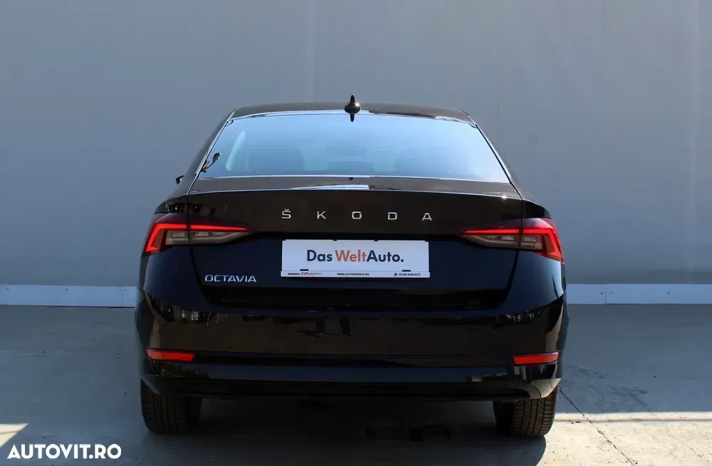 Škoda Octavia IV 2.0 TDI DSG Style — imagine 4