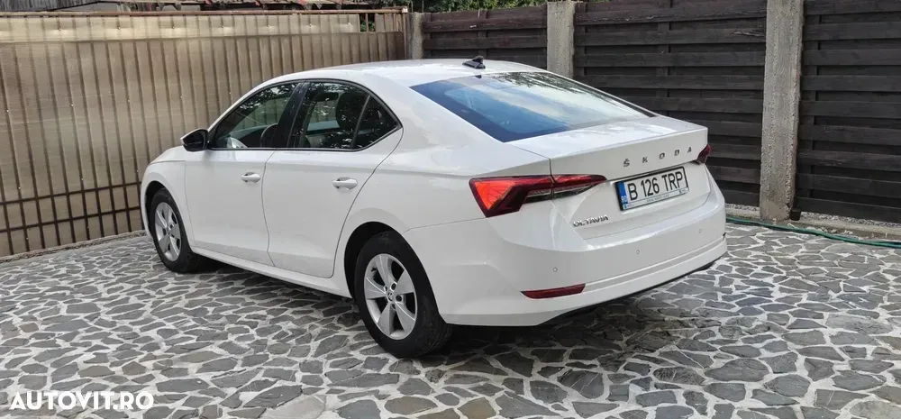 Škoda Octavia IV 2.0 TDI Ambition — imagine 4