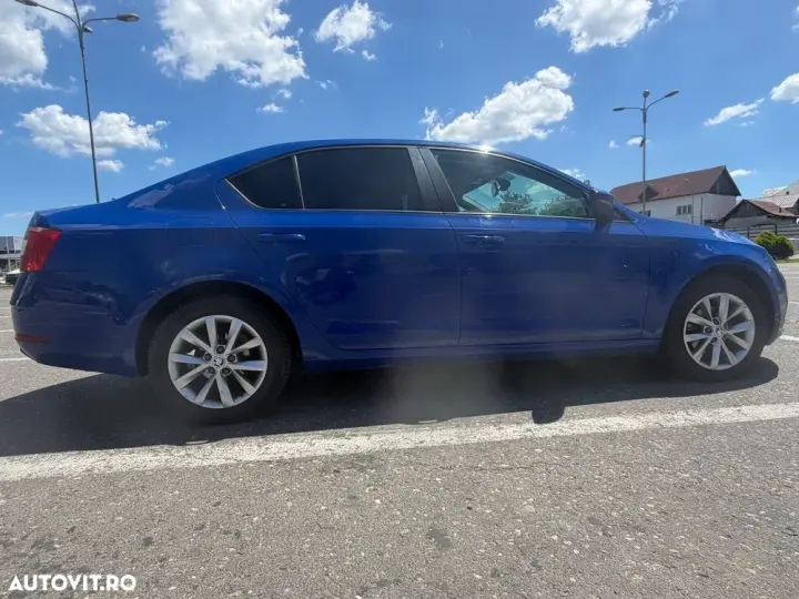 Škoda Octavia III 1.6 TDI DSG Style