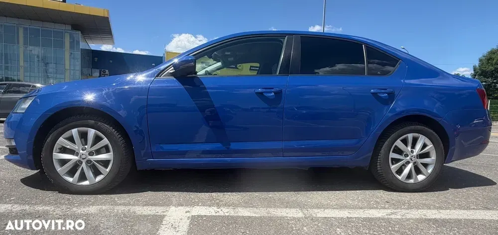 Škoda Octavia III 1.6 TDI DSG Style — imagine 6