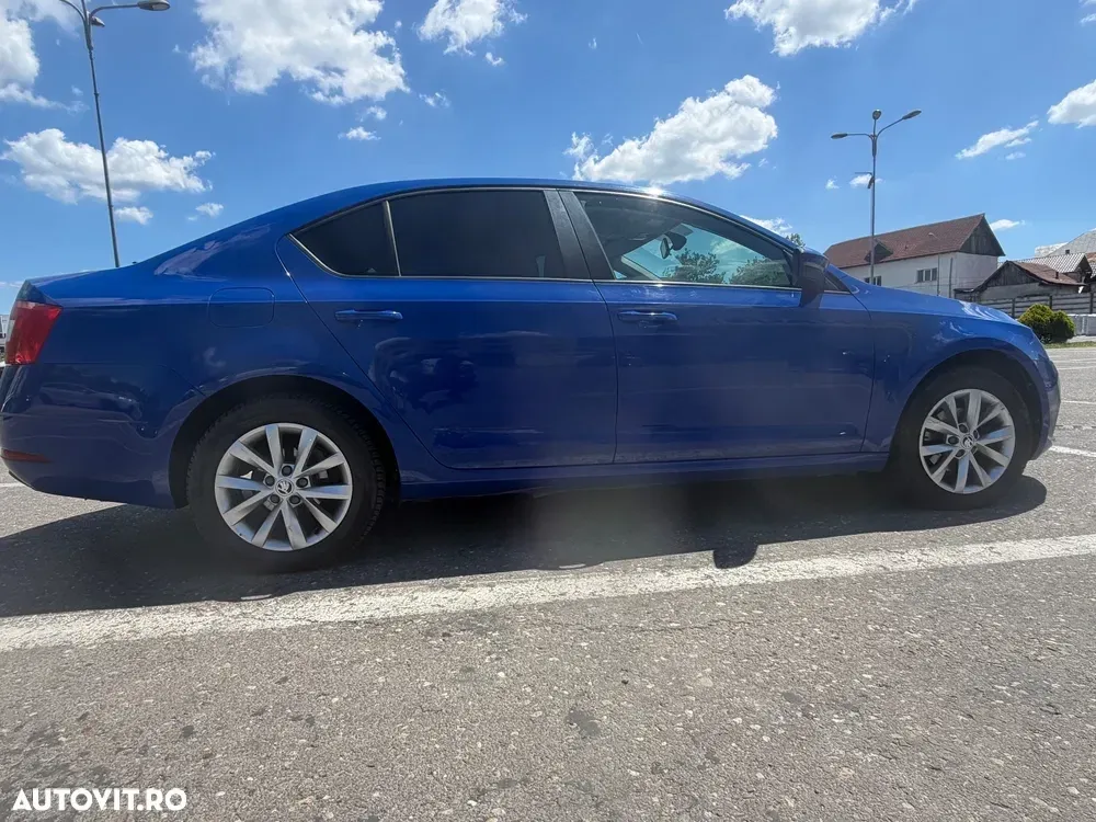 Škoda Octavia III 1.6 TDI DSG Style — imagine 3