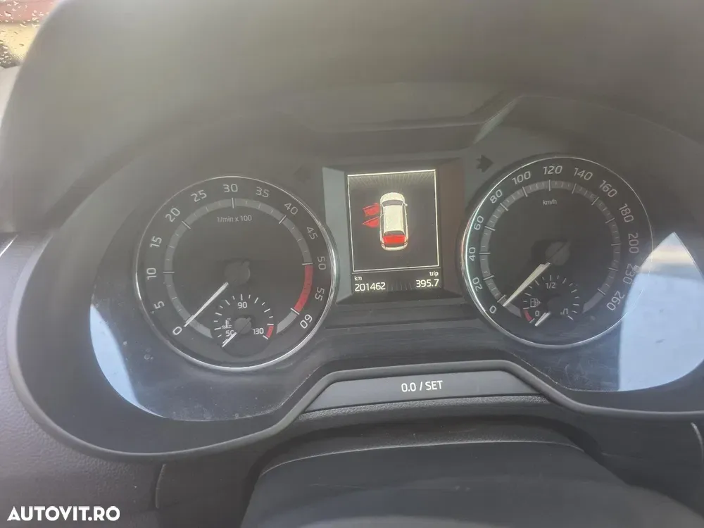 Škoda Octavia III 2.0 TDI 4x4 DSG Scout — imagine 3