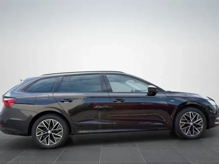 Škoda Octavia IV