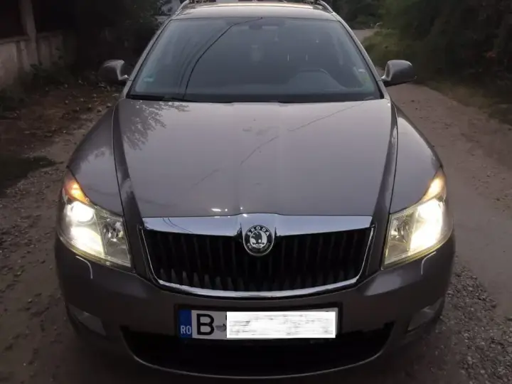Škoda Octavia II 1.6 TDI AMBITION
