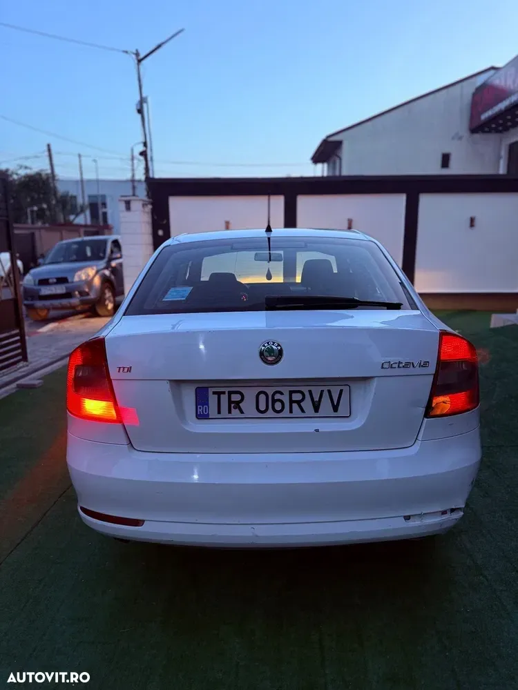 Škoda Octavia II — imagine 4