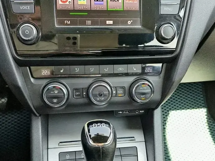 Škoda Octavia III 2.0 TDI ELEGANCE DSG