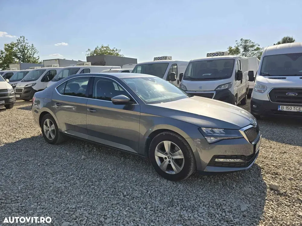 Škoda Superb — imagine 2