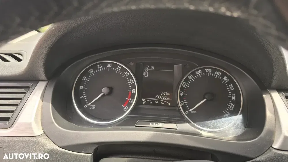 Škoda Rapid 1.6 TDI Ambition — imagine 3