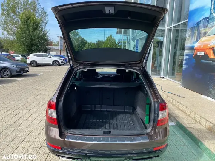 Škoda Octavia III 2.0 TDI 4x4 DSG Scout