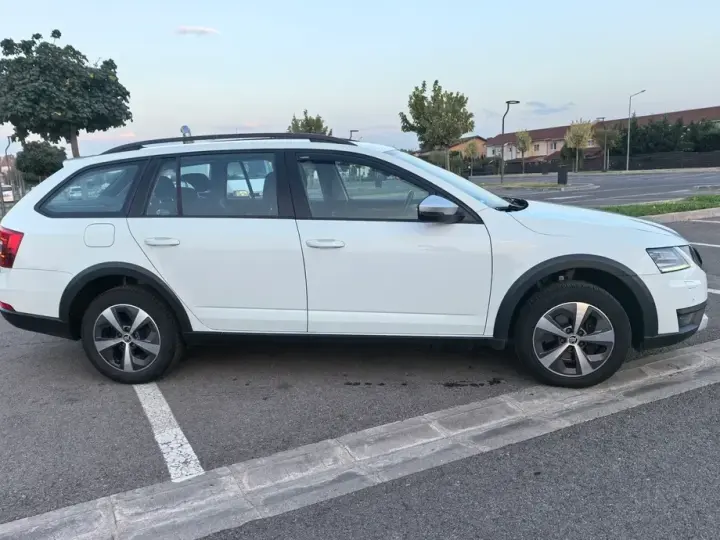 Škoda Octavia 2.0 TDI DSG 4X4 Scout