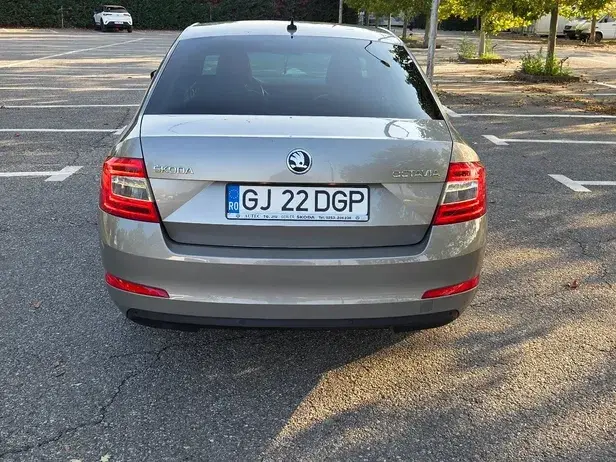 Škoda Octavia III 2.0 TDI STYLE DSG