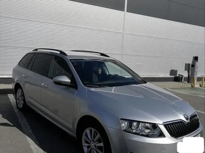 Škoda Octavia III 2.0 TDI DSG Ambition