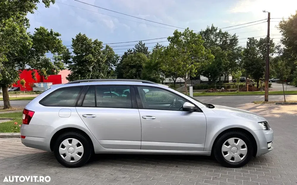 Škoda Octavia 1.6 TDI Premium Edition — imagine 5