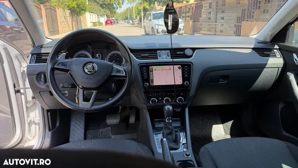 Škoda Octavia 2.0 TDI DSG Style — imagine 4