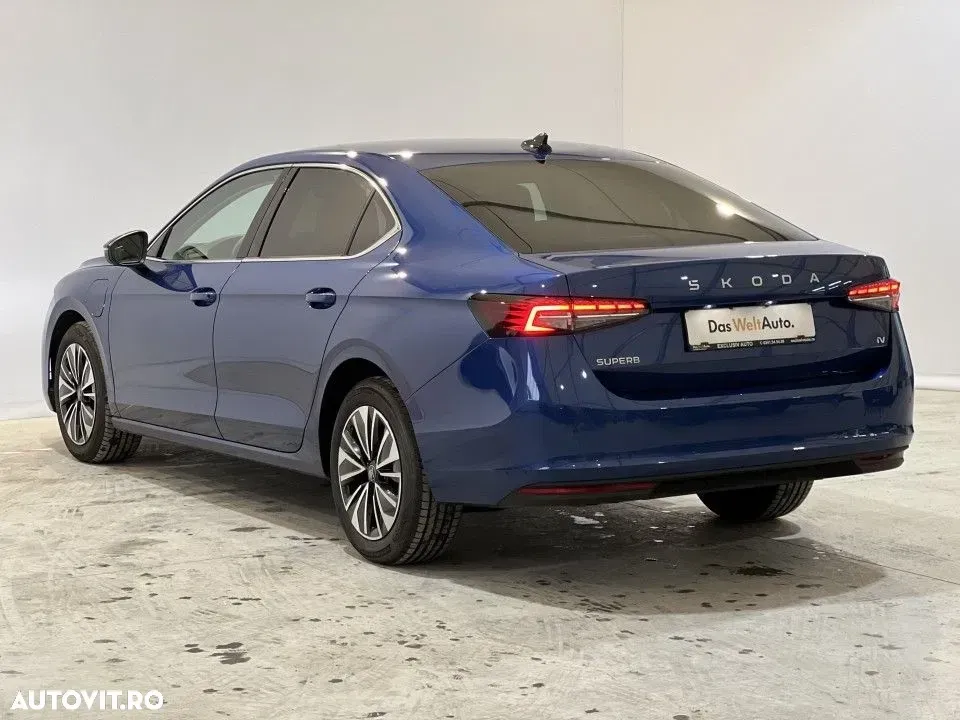Škoda Superb — imagine 3