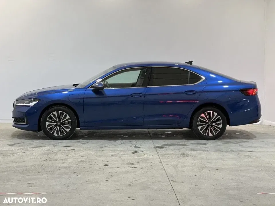 Škoda Superb — imagine 2