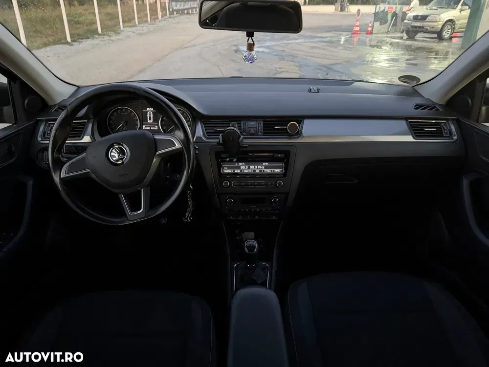 Škoda Rapid 1.6 TDI Ambition — imagine 3