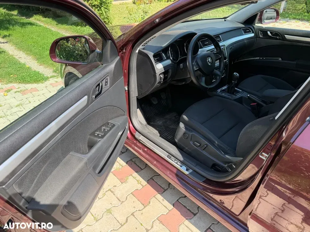 Škoda Superb II 2.0 TDI Elegance — imagine 3
