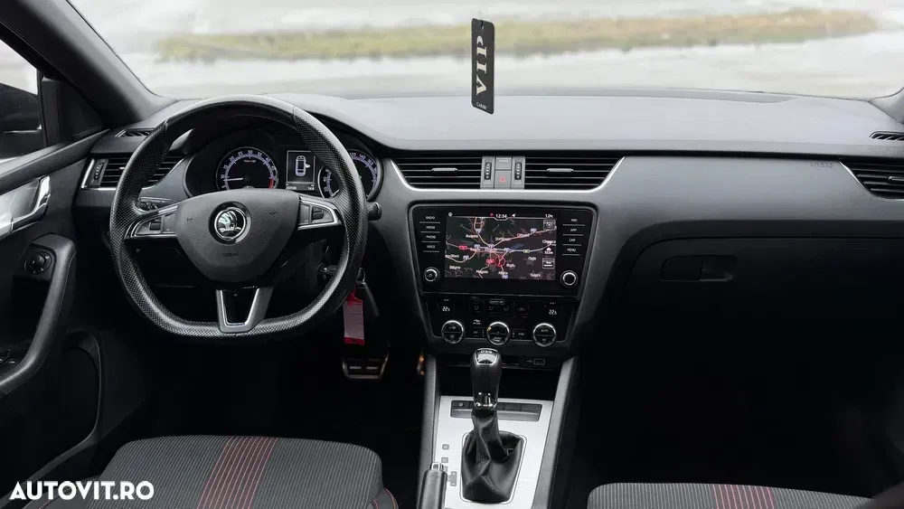 Škoda Octavia IV 1.6 TDI DSG Style — imagine 5