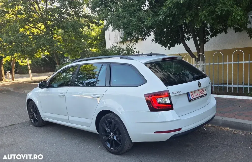 Škoda Octavia IV 1.6 TDI DSG Style — imagine 3