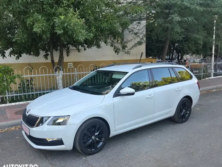 Škoda Octavia IV 1.6 TDI DSG Style