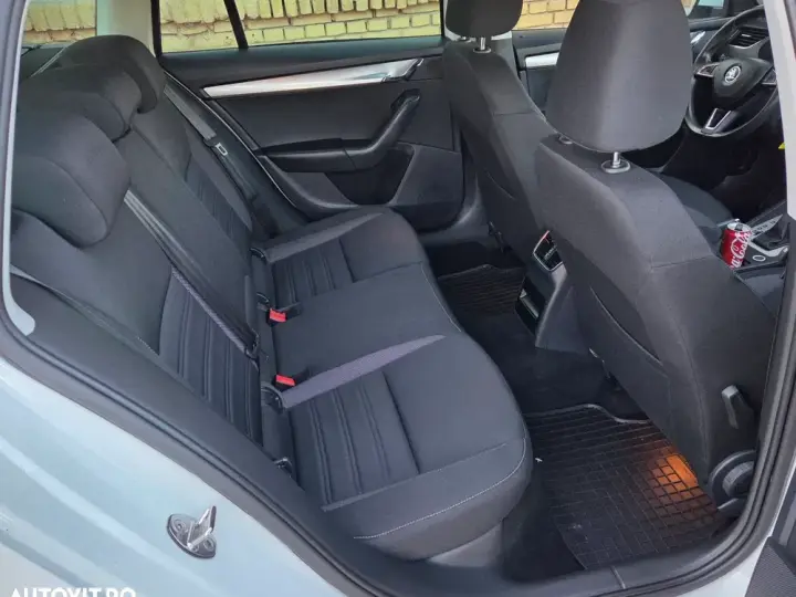 Škoda Octavia IV 1.6 TDI DSG Style