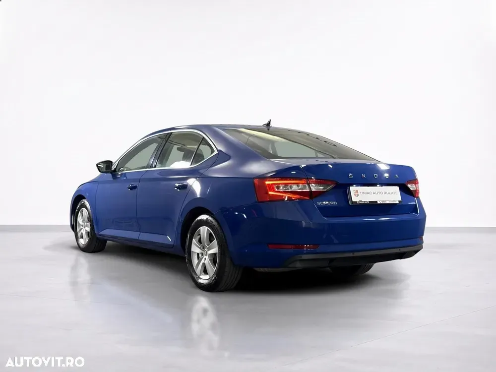 Škoda Superb 1.5 TSI DSG Ambition — imagine 3